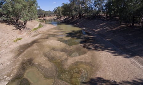 The Darling River which has now ceased to flow at Louth, NSW