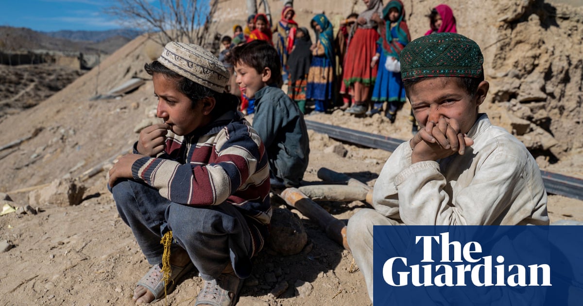 UN suspends some Afghanistan programs after ban on female aid workers