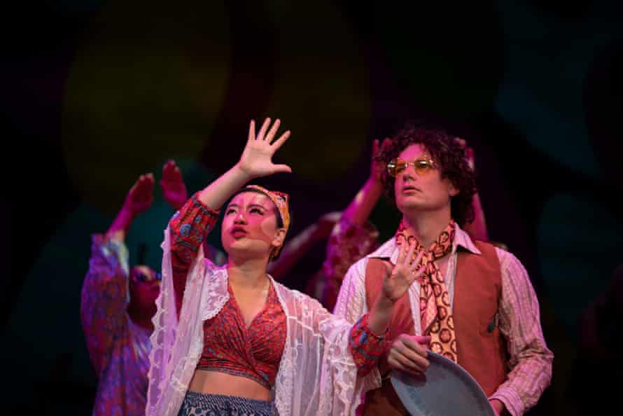 Ron (Chris Isaacs) and Beth (Grace Chow).