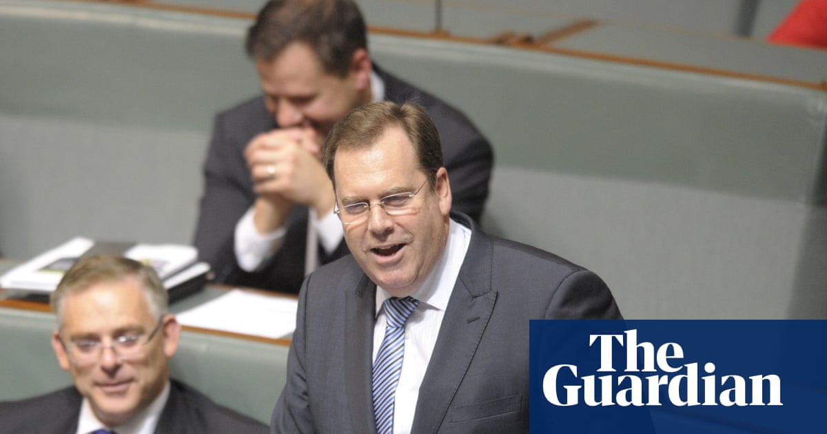 Former Labor attorney general turned judge Robert McClelland named new anti-corruption boss