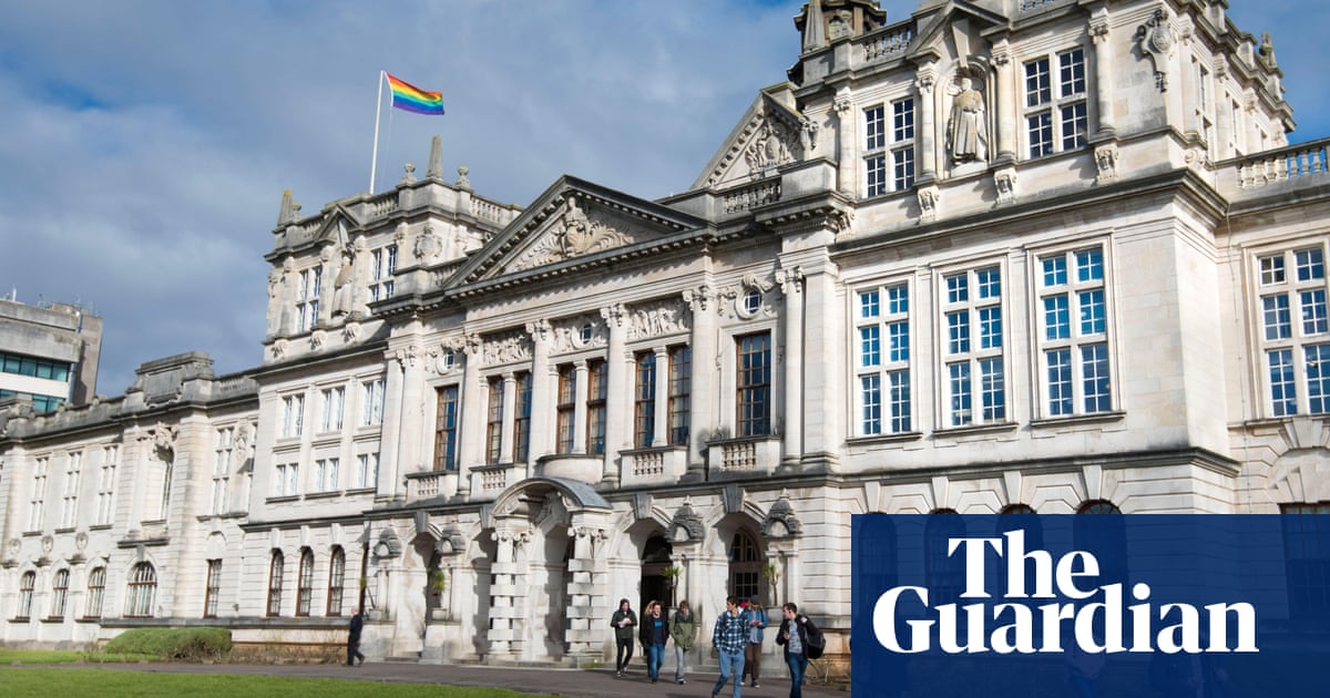 Video porno narco victoria has a significant bosom and a