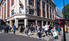 Tourists to London said they found Oxford Street very busy and polluted.