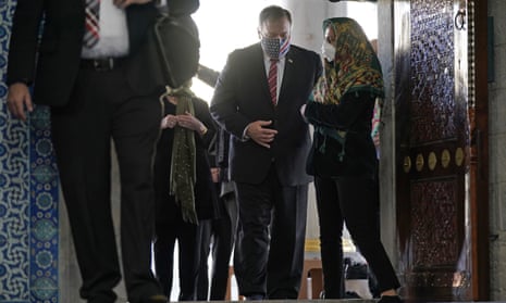 Secretary of State Mike Pompeo enters the Rustem Pasha Mosque in Istanbul.