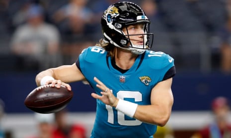 Trevor Lawrence near perfect in final game before his NFL career