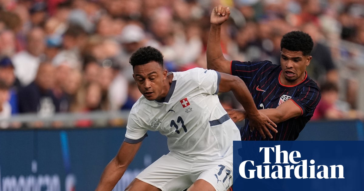 Nottingham Forest pursues Dan Ndoye with £27m bid amid injury concerns