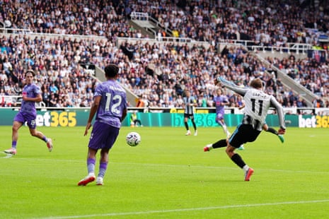 Harvey Barnes shoots to score
