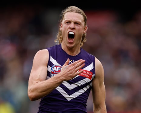Hayden Young takes back the lead for the Dockers