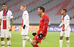 Thomas Muller draws the Bavarians level.