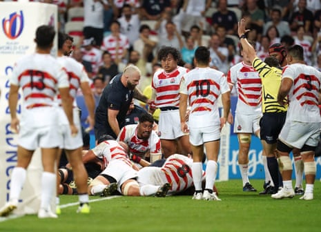 England's Lewis Ludlam scores their side's first try.