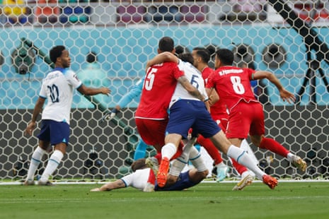 England v Iran: World Cup 2022 – live | World Cup 2022 15 Harry Maguire is hauled down but doesn't get a penalty.