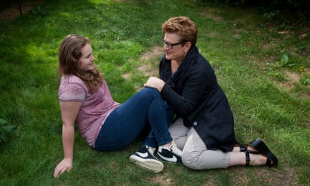 Rosoff with her daughter Gloria in 2013