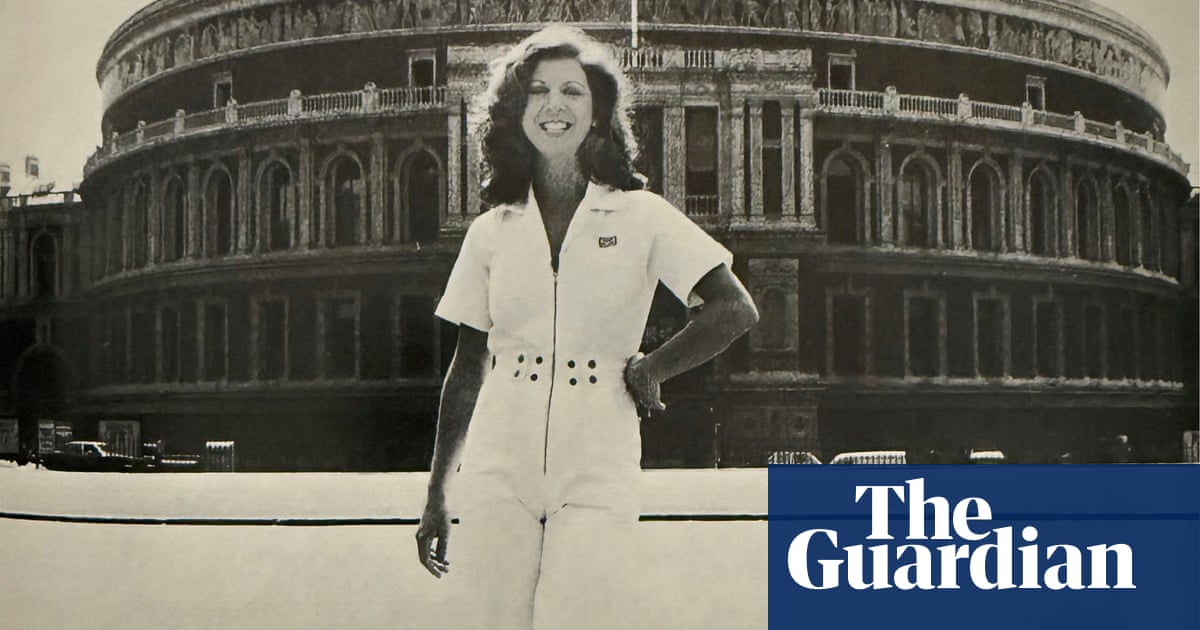 Elkie Brooks looks back: ‘Before I went on stage I used to drink Guinness and a few shots of brandy’