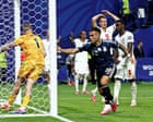 Argentina scores late to defeat England and reach World Cup final