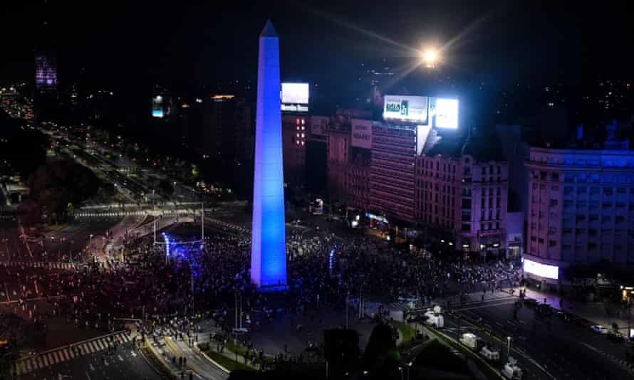 Fans gather in Buenos Aires.