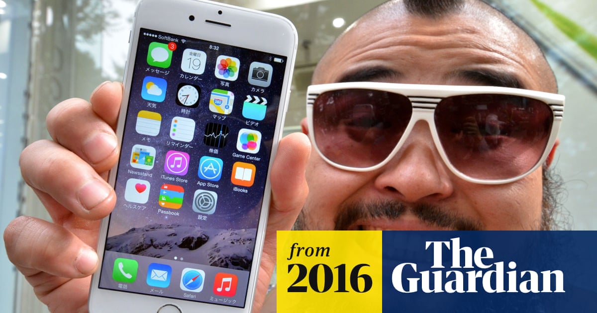 Error 53 Fury Mounts As Apple Software Update Threatens To Kill Your Iphone 6 Mobile Phones The Guardian Error 53 Fury Mounts As Apple Software Update Threatens To Kill Your Iphone 6 Mobile Phones The Guardian