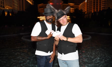 Rob and Romesh try their hand in Las Vegas