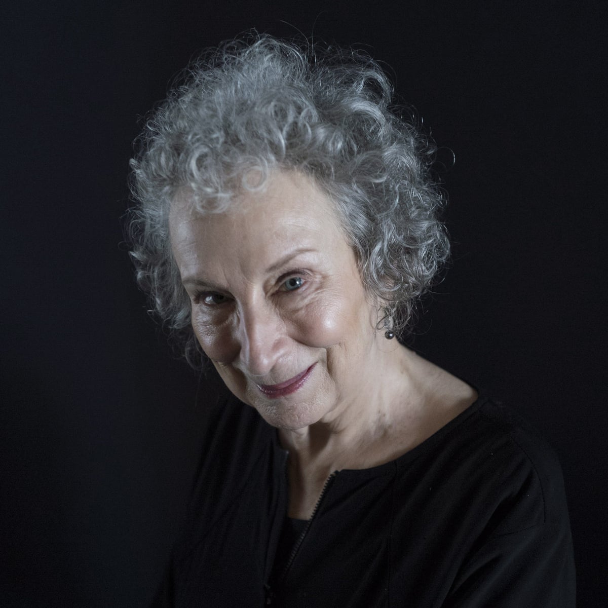 Margaret Atwood S Cat S Eye Is A Sharp Study Of A Very Female Torture Books The Guardian