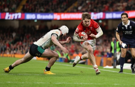 Ellis Mee heads over the line against Ireland for a try that was disallowed