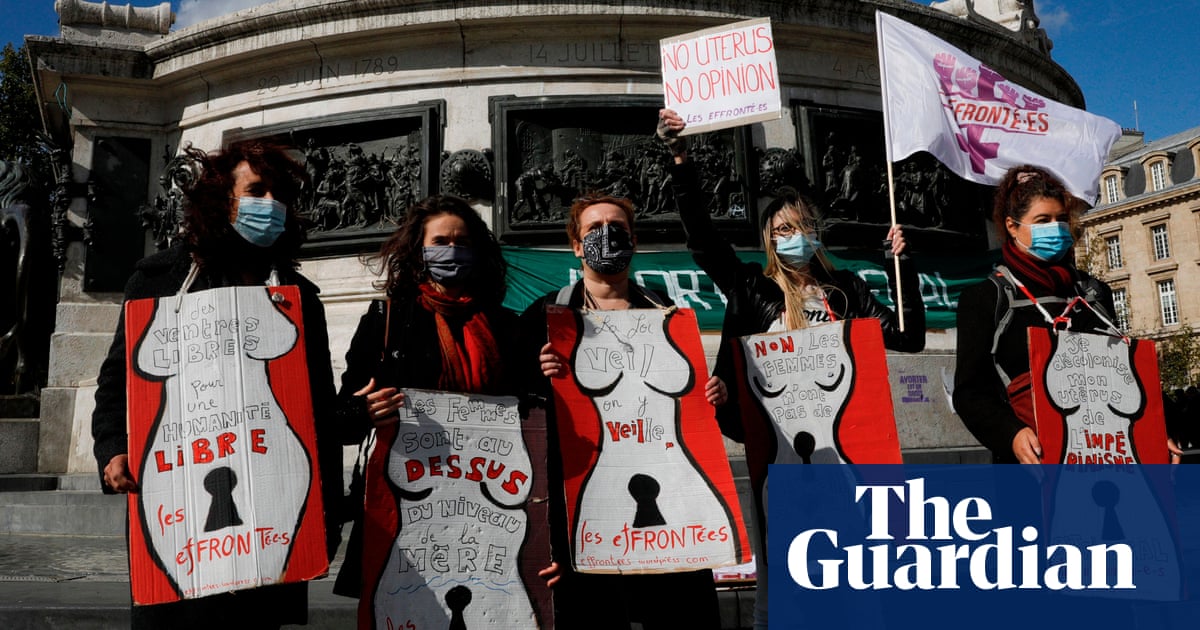 France extends abortion limit after year of parliamentary rows