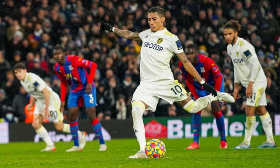 raphinha holds nerve and grabs vital win for leeds against crystal palace premier league the guardian
