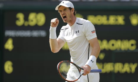 Andy Murray celebrates winning the second set.