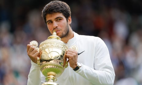 Spain's Carlos Alcaraz beats Novak Djokovic to win men's singles final at  Wimbledon