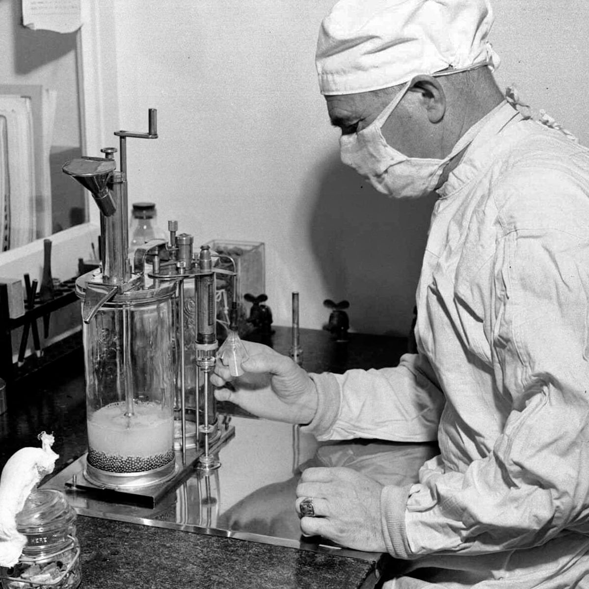 The Tb Epidemic Teaches Us The Battle Against Covid 19 Won T Be Won In Hospitals Alone Salmaan Keshavjee ron Shakow And Tom Nicholson The Guardian