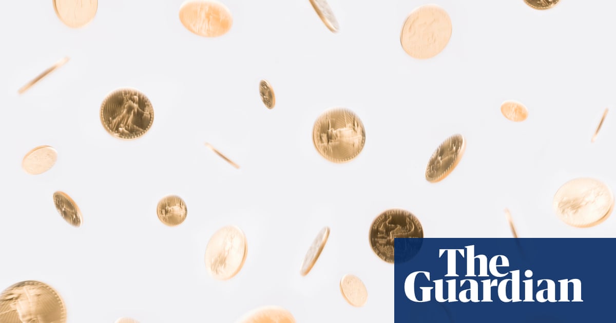US employee receives $915 in oily pennies as final wages