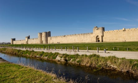 Aigues-Mortes is enclosed within medieval walls.