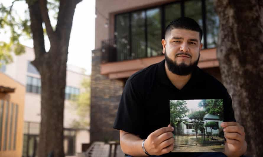 ‘We don’t fit the demographic’: a community in Dallas grapples with gentrification | Gentrification ‘We don’t fit the demographic’: a community in Dallas grapples with gentrification | Gentrification