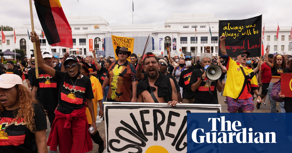 Thousands march in Invasion Day protests across Australia as dawn service held online