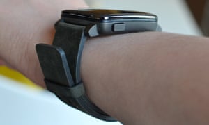 بيبل تقدّم ساعتها الذكية المعدنية ببطارية عمرها 150 ساعة بيبل تقدّم ساعتها الذكية المعدنية ببطارية عمرها 150 ساعة