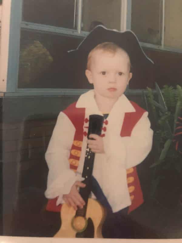 The first Wiggles/Cats crossover: Eamon Sandwith disguised as Captain Feathersword