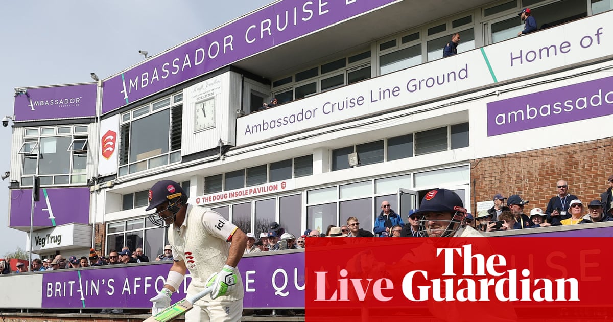 Ben Foakes Hits Century as Surrey Face Leicestershire in County Championship
