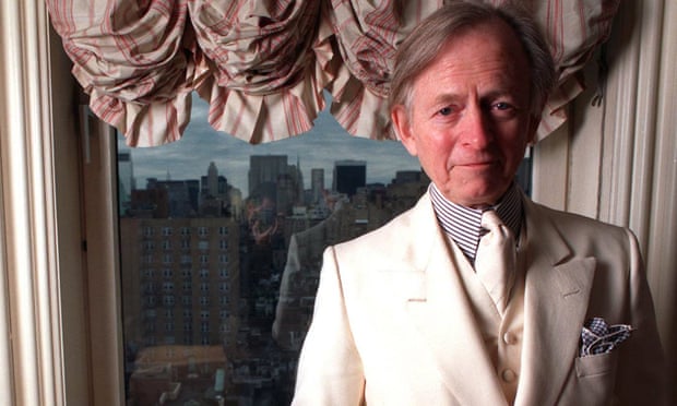 Tom Wolfe in his New York home 22 December 1998