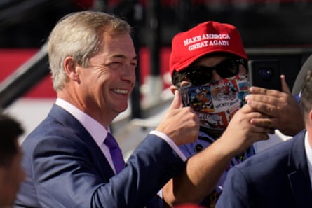 Farage (left) at a Trump campaign rally in 2020.