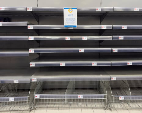 Empty supermarket shelves in Italy due to supply disruption from hauliers' protests