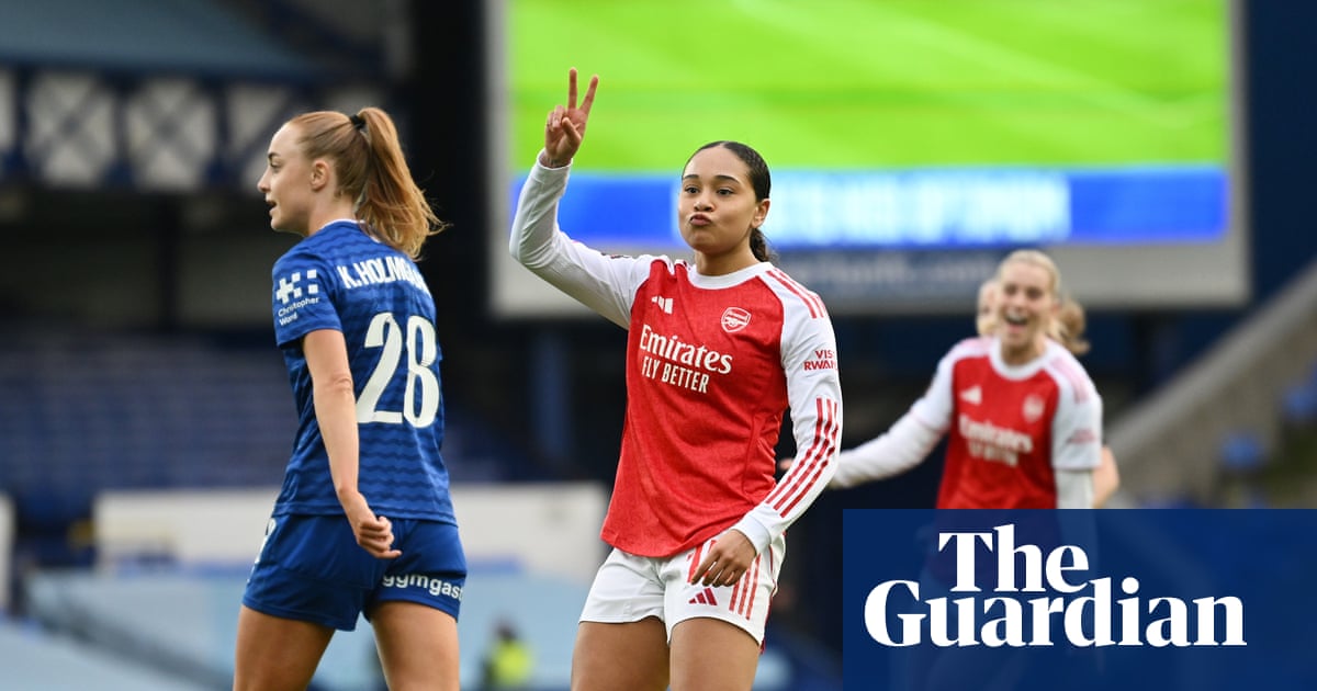 Olivia Smith erases all doubt for Arsenal after frenetic first-half spell at Everton