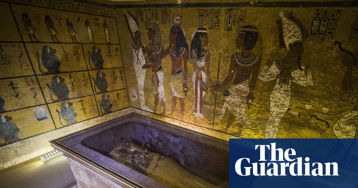 ‘Real mummy’s curse’: health warning over growing trade in mummified human remains