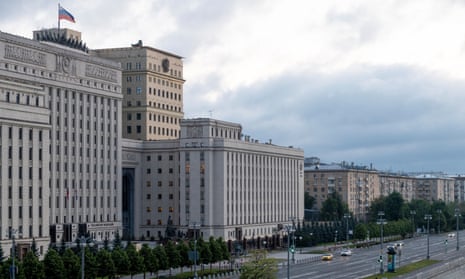 The Russian defence ministry building, with anti-aircraft artillery systems atop the roof, in Moscow on Saturday