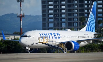 A United Airlines Boeing 737 Max 9 jetliner