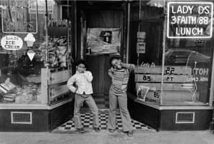 The Heart Of Harlem Dawoud Bey S Innovative Street Photography In Pictures Art And Design The Guardian The Heart Of Harlem Dawoud Bey S Innovative Street Photography In Pictures Art And Design The Guardian