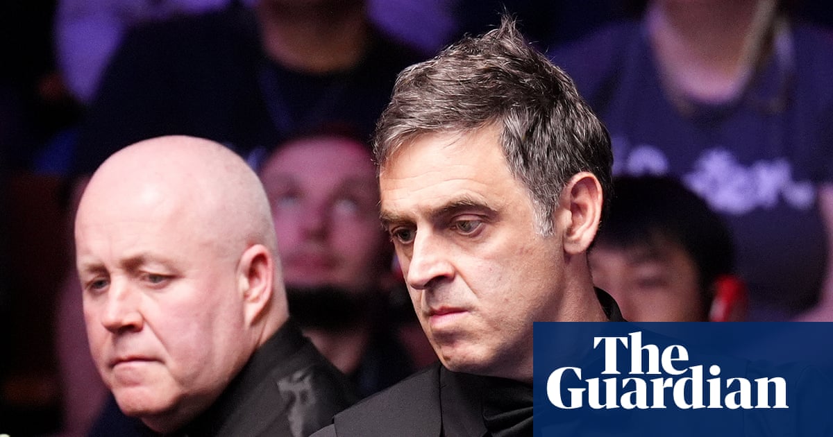 John Higgins rallies to maintain Ronnie O’Sullivan in his sights at Crucible John Higgins rallies to maintain Ronnie O’Sullivan in his sights at Crucible