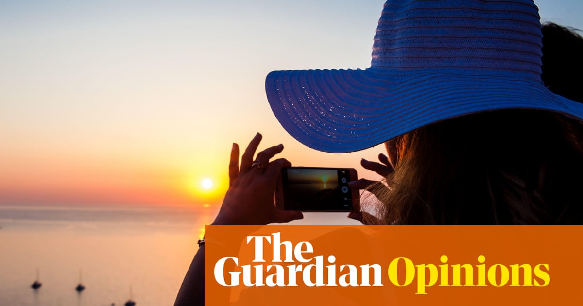 A 14-step guide to taking a (fleeting) break from social media | Eleanor Limprecht