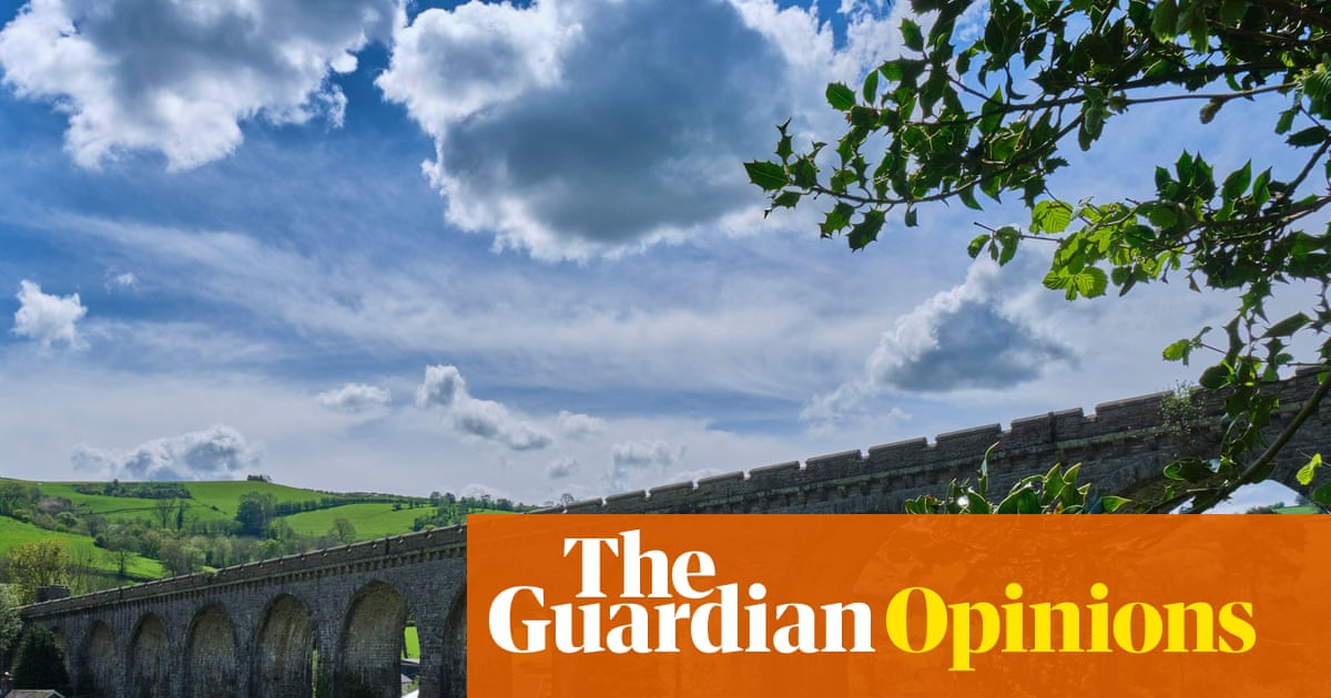 Poetry in motion: the most joyous four hours I’ve ever spent on a train | Adrian Chiles