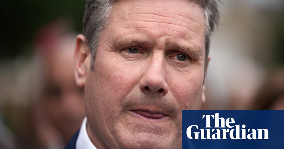 Keir Starmer urges No 10 to bring forward Covid isolation end date