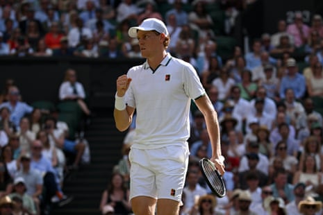 Jannik Sinner breaks Novak.