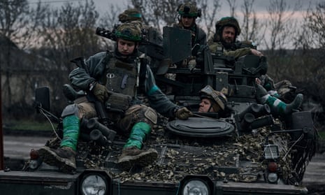 Ukrainian soldiers on the frontline in Bakhmut.