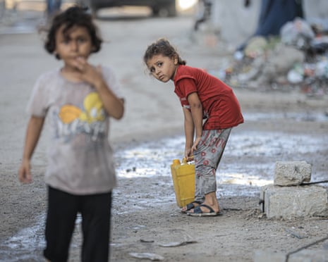 Palestinians try to meet their daily water needs with clean water.