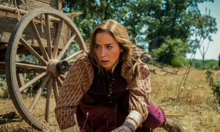 Emily Blunt dans Les Anglais.